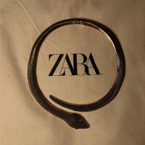 Snake choker necklace
